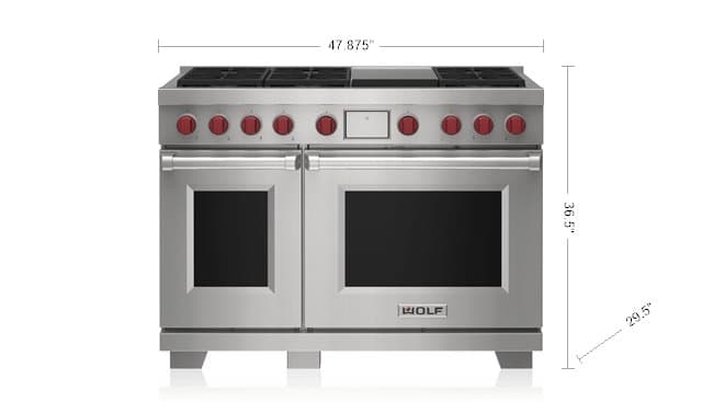 Wolf 122 cm dual fuel range with six burners and infrared griddle
